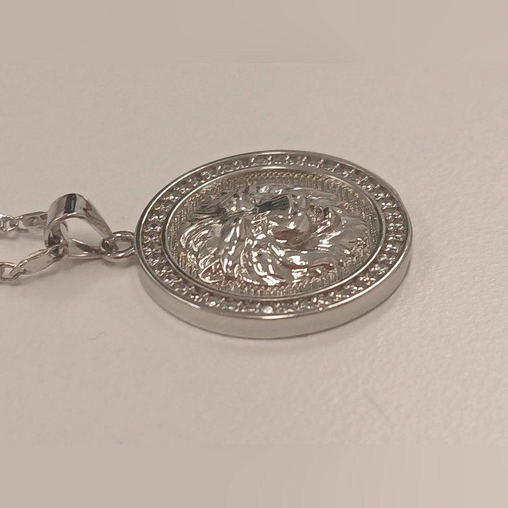 New 18k White Goldplated Necklace With Lion Coin Parve Pendant Never Worn - Picture 6 of 12